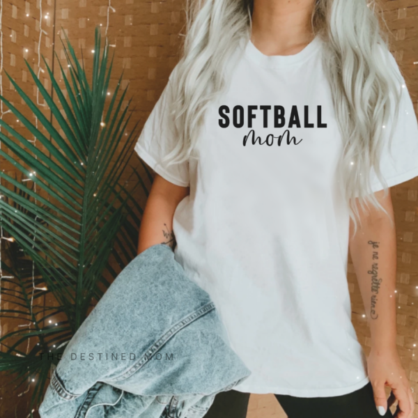 Softball Mom - Unisex Tee